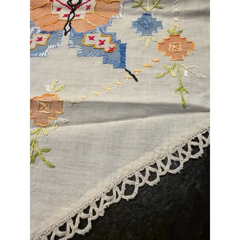 Vintage Handcrafted Table Runner Dresser Scarf Butterfly Crochet Lace Trim